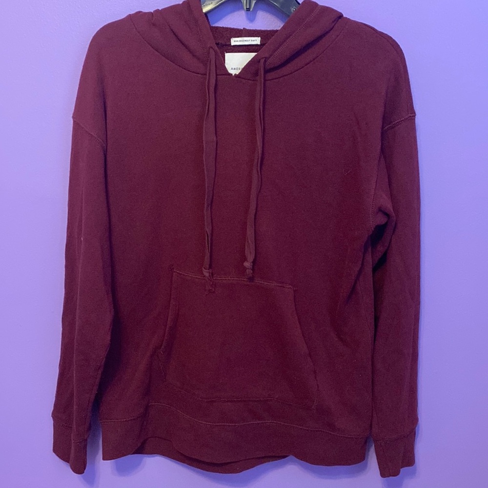 American eagle maroon hoodie